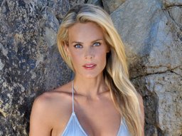 Heidi Albertsen — Swimwear and Lingerie portfolio photograph 6